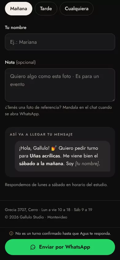 El pedido de turno en el celular: la vista previa del mensaje, el aviso «No es un turno confirmado hasta que Agus te responda» y el botón «Enviar por WhatsApp».